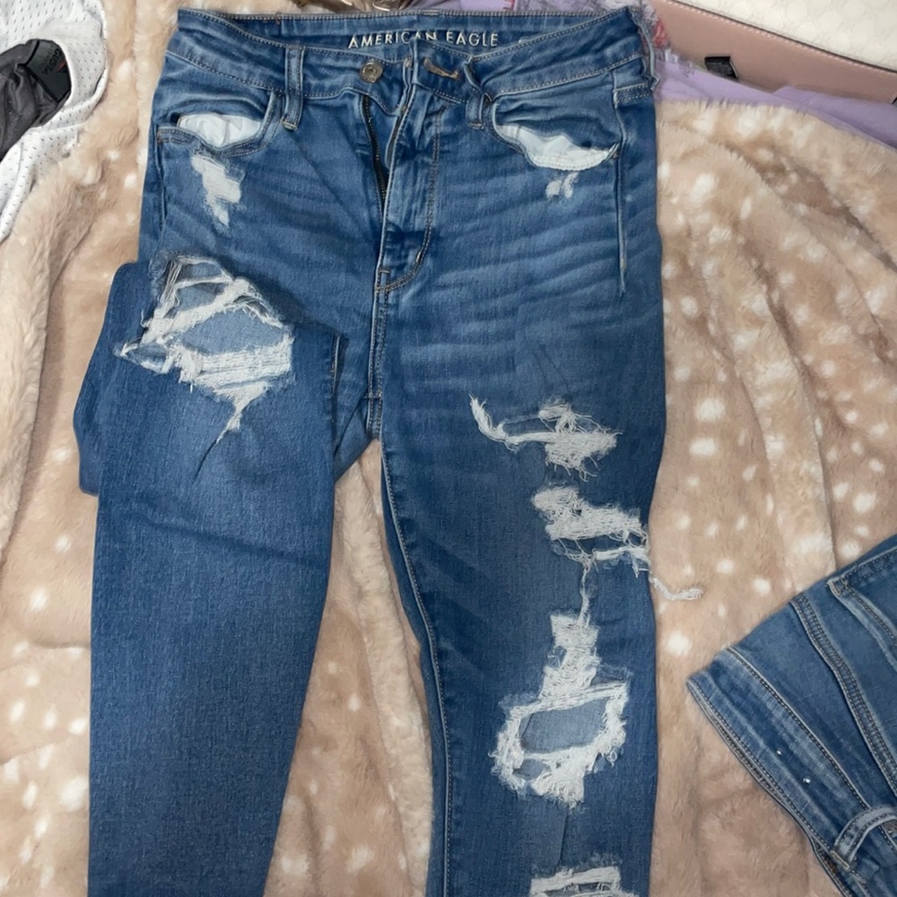 American eagle skinny ripped jeans size 8